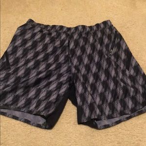 Black grey Lululemon men’s large shorts